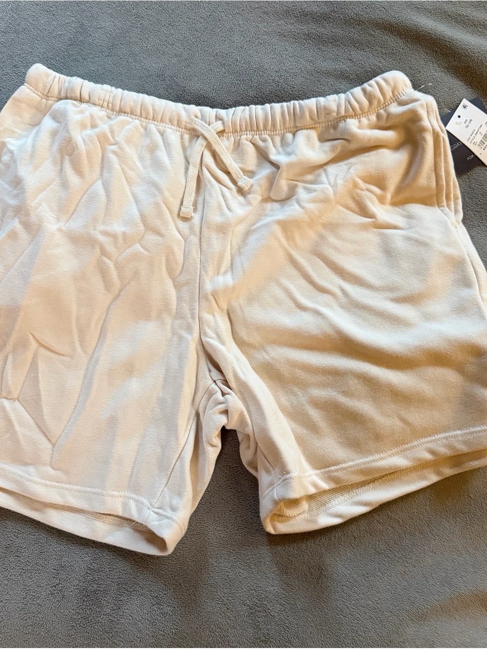 Kid’s Drawstring Lounge Shorts in Cream